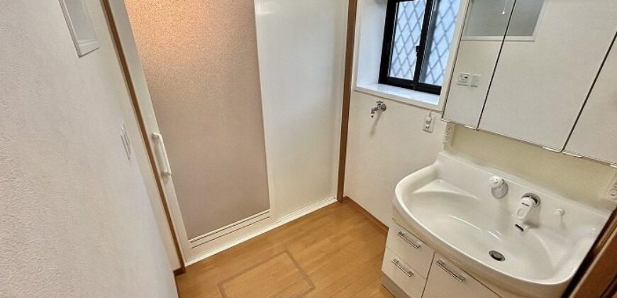 Casa à venda em Shizuoka por ¥80,000/mês