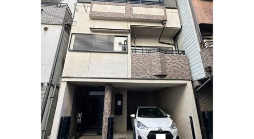 Casa à venda em Osaka, Tsurumi por ¥74,000/mês