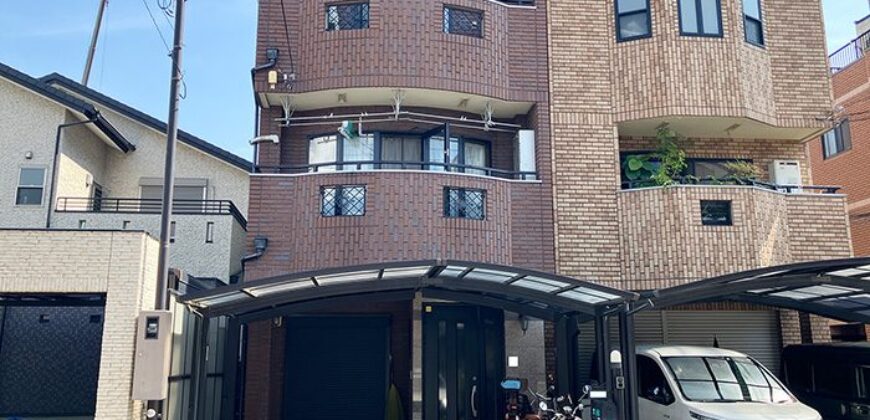 Casa à venda em Osaka por ¥96,000/mês