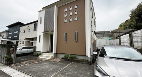 Casa à venda em Shizuoka por ¥65,000/mês