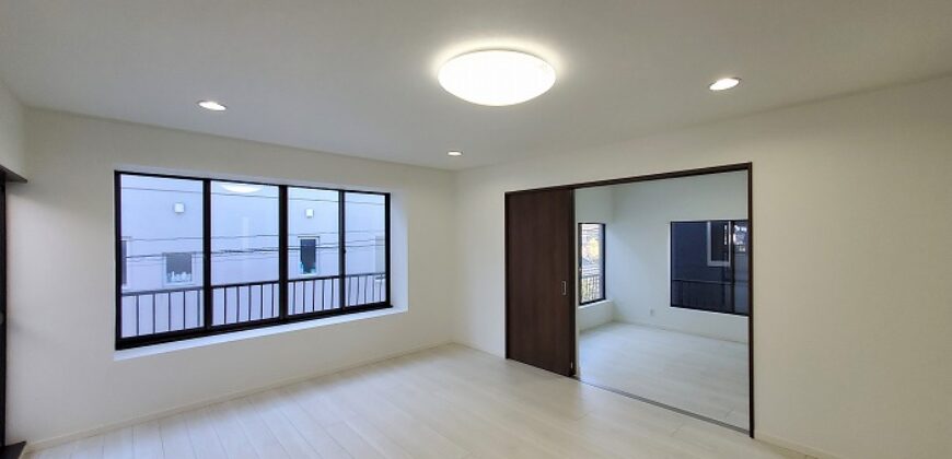 Casa à venda em Koshigaya-shi, Nanazawa-cho por ¥71,000/mês