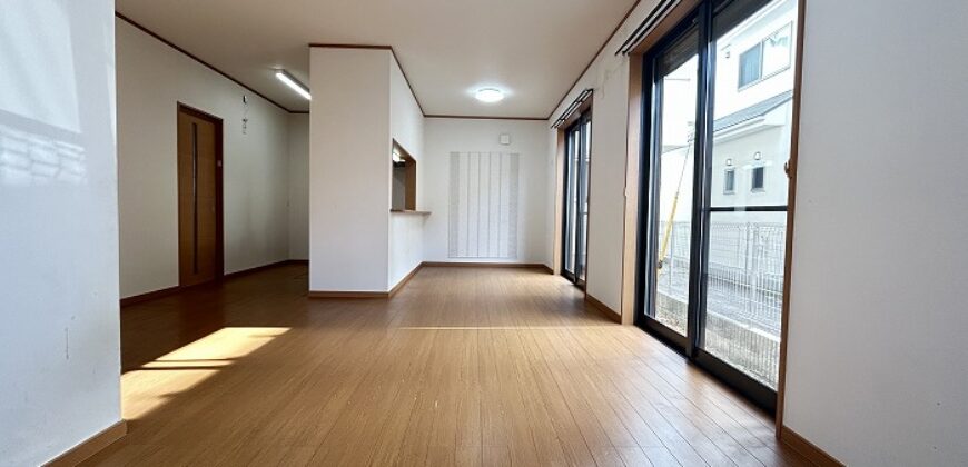 Casa à venda em Yokohama-shi, Totsuka-ku por ¥91,000/mês