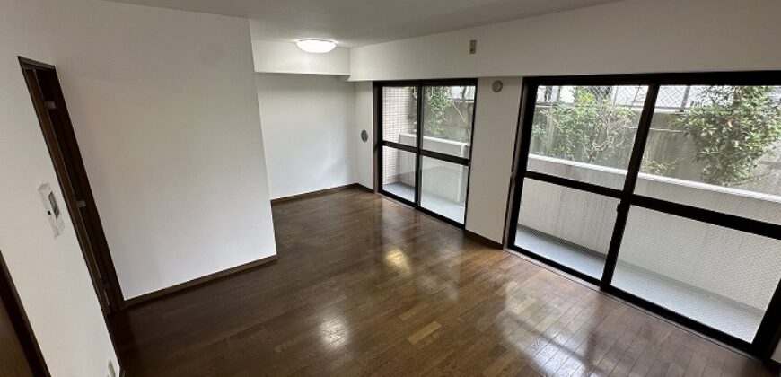 Apartamento à venda em Yokohama, Tsuzuki-ku por ¥74,000/mês