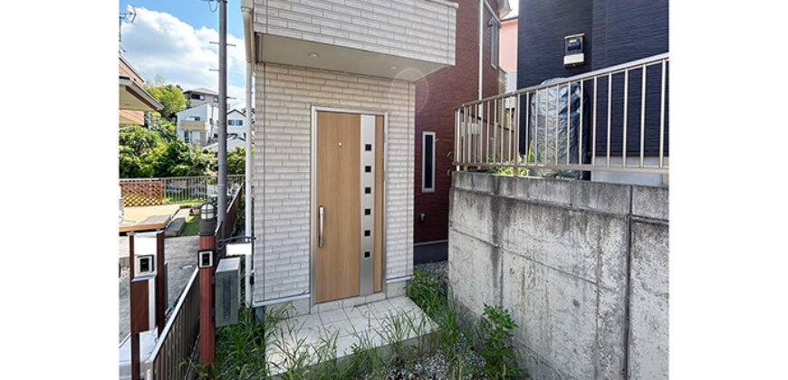 Casa à venda em Yokohama-shi, Totsuka-ku por ¥95,000/mês