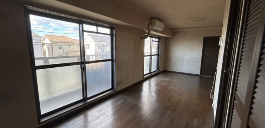 Apartamento à venda em Numazu, Oka Isshiki por ¥36669,000/mês