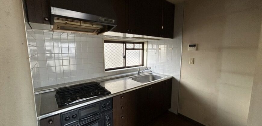 Apartamento à venda em Numazu, Oka Isshiki por ¥36669,000/mês