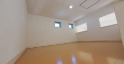 Casa à venda em Koshigaya-shi, Nanazawa-cho por ¥68,000/mês