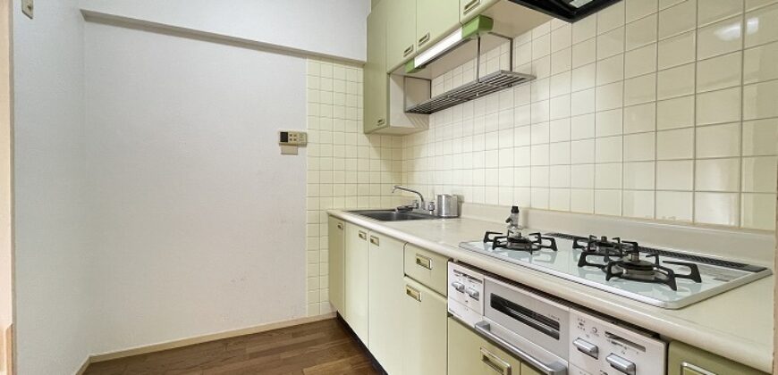 Apartamento à venda em Numazu, Shinjukucho por ¥32,000/mês