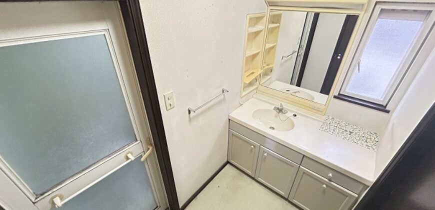 Casa à venda em Hamamatsu, Hamana por ¥68,000/mês