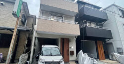 Casa à venda em Yokohama-shi, Tsurumi-ku por ¥108,000/mês