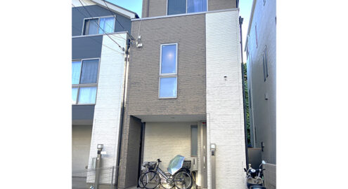 Casa à venda em Yokohama-shi, Minami-ku por ¥77,000/mês