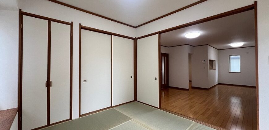 Casa à venda em Chiba-shi, Hanamigawa-ku por ¥63,000/mês