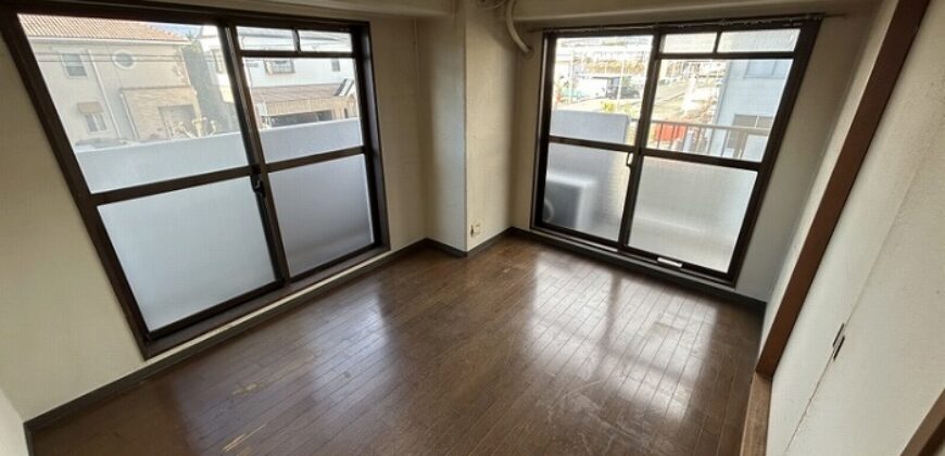 Apartamento à venda em Numazu, Oka Isshiki por ¥36669,000/mês