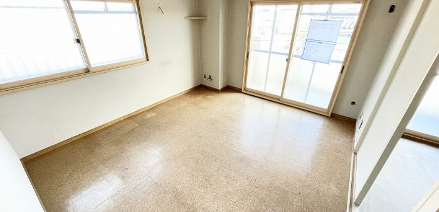 Apartamento à venda em Suruga, Satsuki-cho por ¥43,000/mês