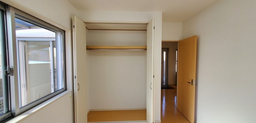 Casa à venda em Koshigaya-shi, Nanazawa-cho por ¥68,000/mês