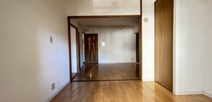 Apartamento à venda em Yokohama-shi, Nishi por ¥96,000/mês