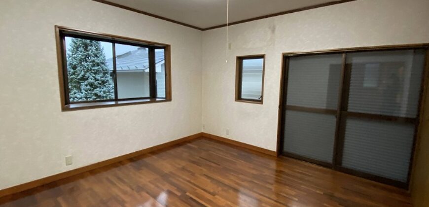 Casa à venda em Tama, Sakuragaoka por ¥99,000/mês