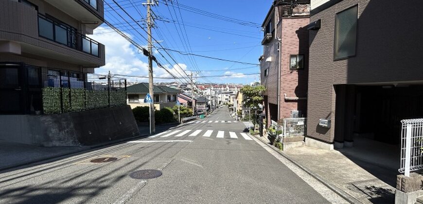 Casa à venda em Yokohama, Totsuka por ¥74,000/mês