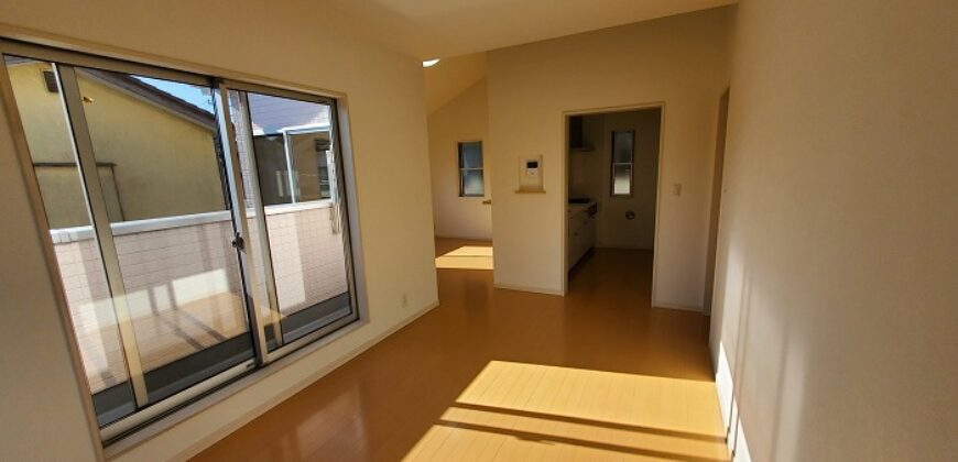 Casa à venda em Koshigaya-shi, Nanazawa-cho por ¥68,000/mês