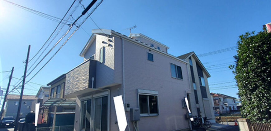 Casa à venda em Koshigaya-shi, Nanazawa-cho por ¥68,000/mês