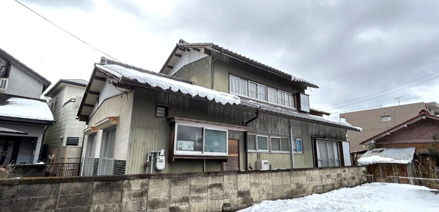 Casa à venda em Misaki por ¥23,000/mês