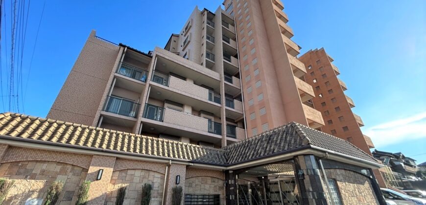 Apartamento à venda em Handa por ¥61,000/mês