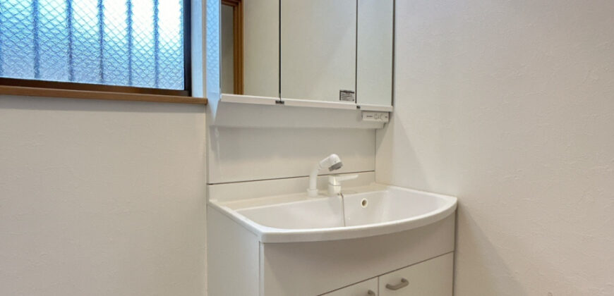 Casa à venda em Nagoya, Nakagawa por ¥67,000/mês