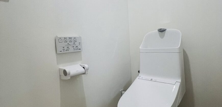 Apartamento à venda em Anjo por ¥71,000/mês