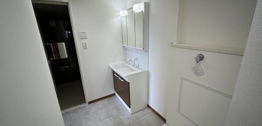 Apartamento à venda em Nagoya, Moriyama por ¥74,000/mês