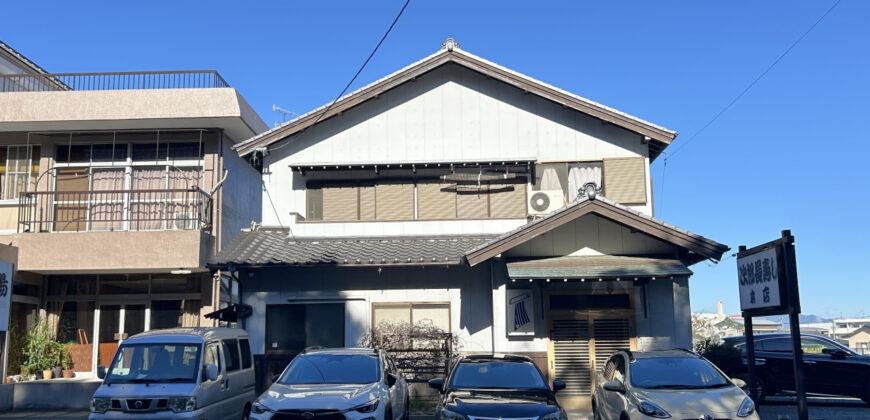 Casa à venda em Toyohashi, Nakahamacho por ¥88,000/mês