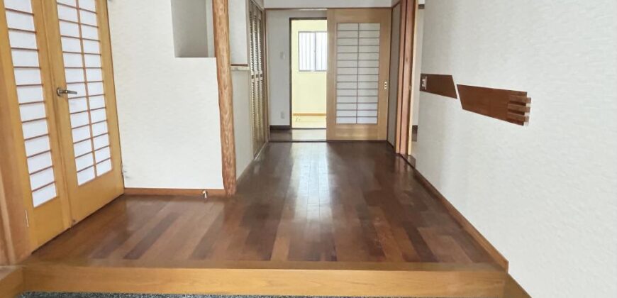 Casa à venda em Okazaki, Kamoda por ¥74,000/mês