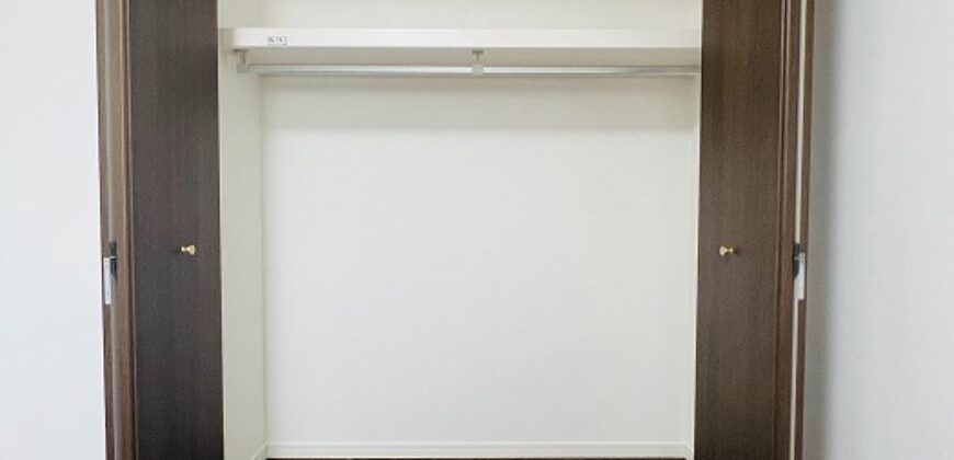 Apartamento à venda em Anjo por ¥71,000/mês