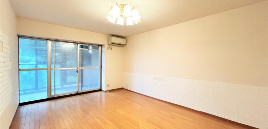 Apartamento à venda em Okazaki por ¥64,000/mês