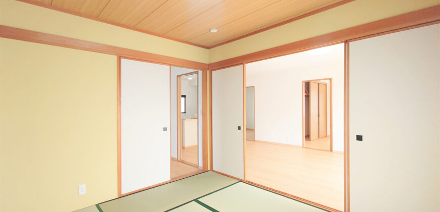 Casa à venda em Mitake, Kani por ¥42,000/mês