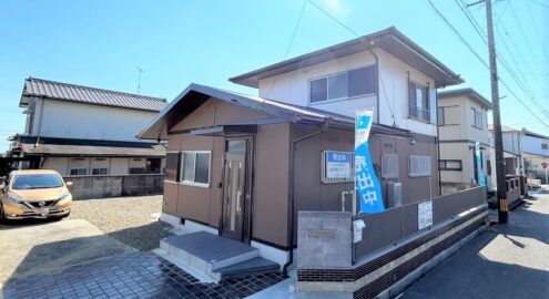 Casa à venda em Chita por ¥51,000/mês