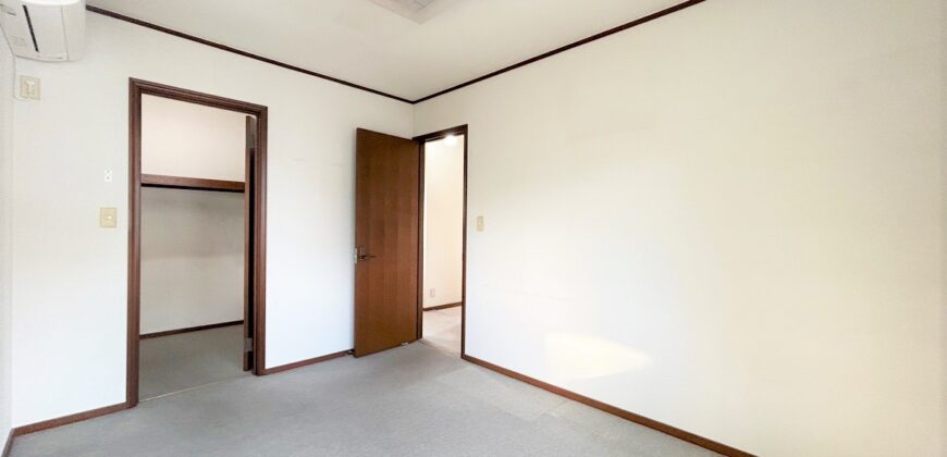 Casa à venda em Komaki, Shiroyama por ¥71,000/mês