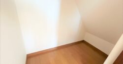 Casa à venda em Okazaki, Fukuokacho por ¥69,000/mês