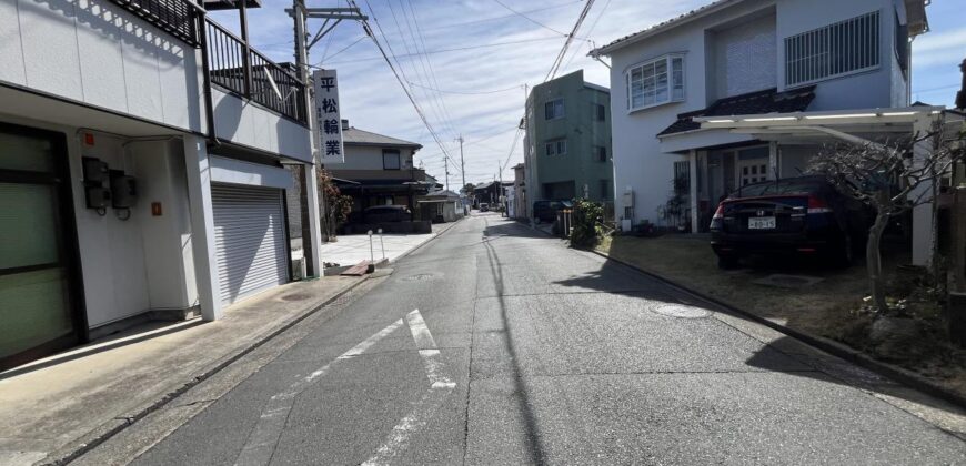 Casa à venda em Hamamatsu por ¥68,000/mês