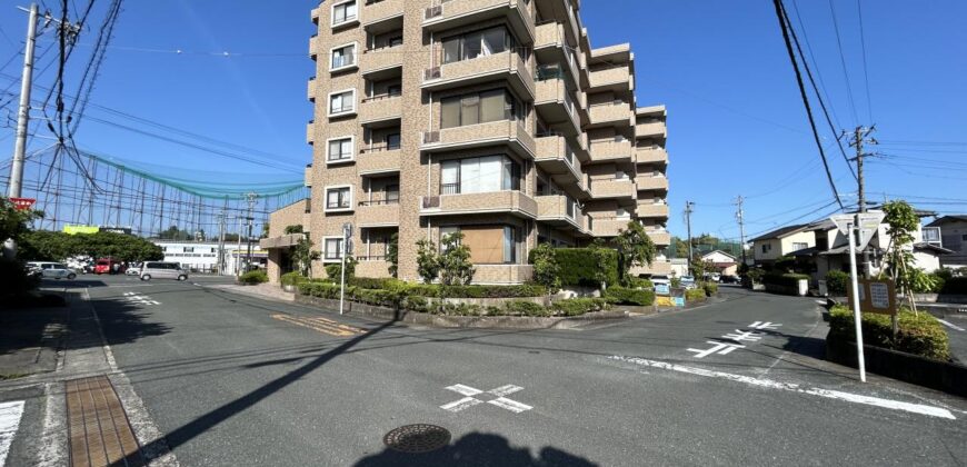 Apartamento à venda em Hamamatsu, Nishiyama por ¥48,000/mês