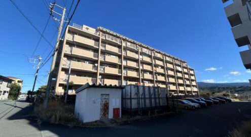 Apartamento à venda em Susono por ¥47,000/mês