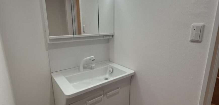 Apartamento à venda em Susono por ¥47,000/mês