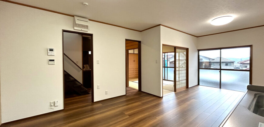 Casa à venda em Shikokuchuo, Kamikashicho por ¥24,000/mês