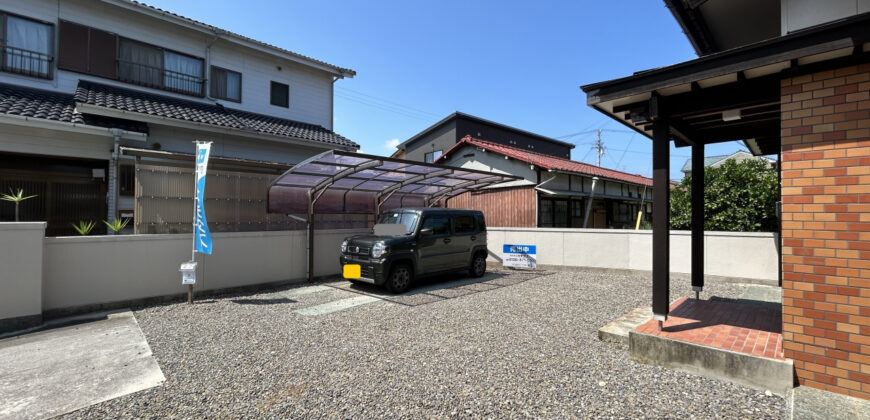 Casa à venda em Niihama, Minamikomatsubaracho por ¥40,000/mês