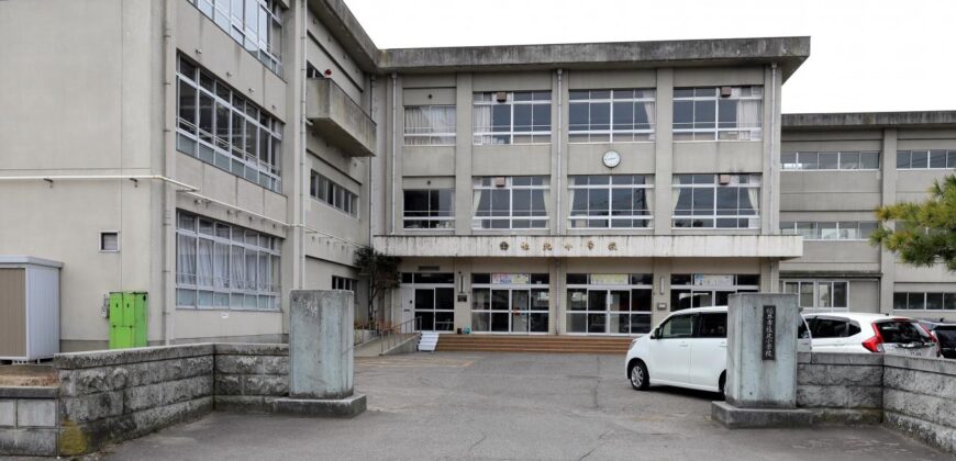 Casa à venda em Fukui, Takatsukacho por ¥41,000/mês