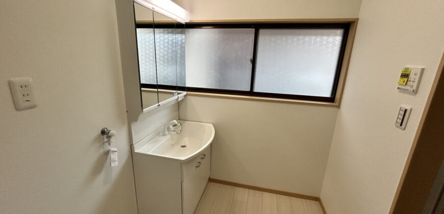 Casa à venda em Sabae, Tadasucho por ¥40,000/mês