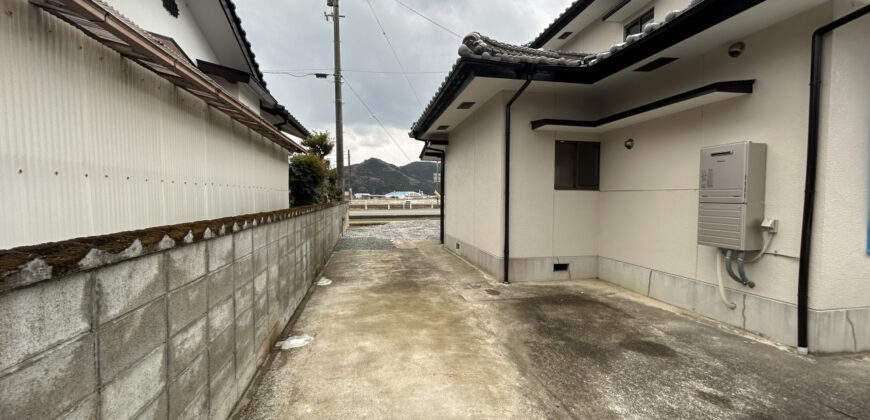 Casa à venda em Seiyo, Uwacho por ¥51,000/mês