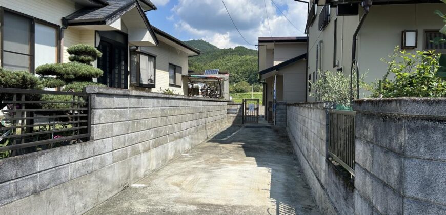 Casa à venda em Uchiko, Kitagun por ¥40,000/mês