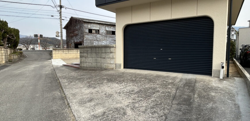 Casa à venda em Shikokuchuo, Kinseicho por ¥71,000/mês