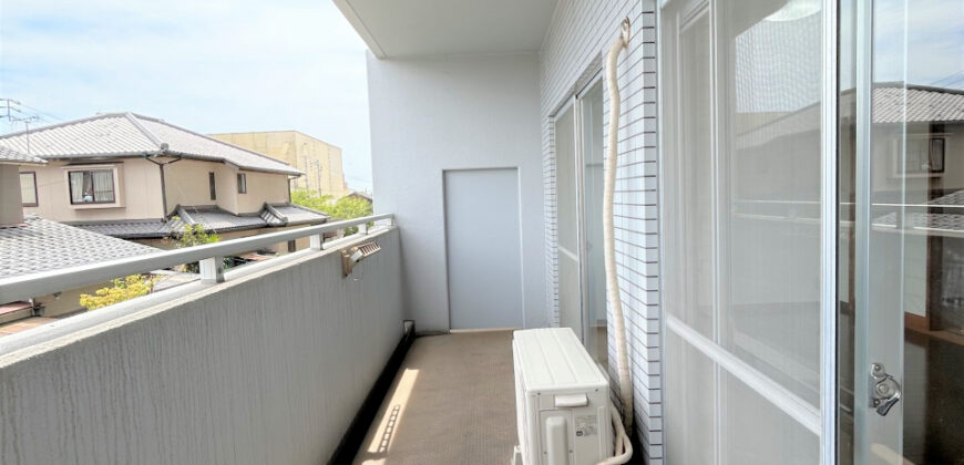 Apartamento à venda em Matsuyama por ¥37,000/mês