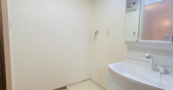 Apartamento à venda em Matsuyama por ¥37,000/mês